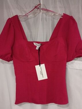 Montgomery Puff-Sleeve Square-Neck Top in Red